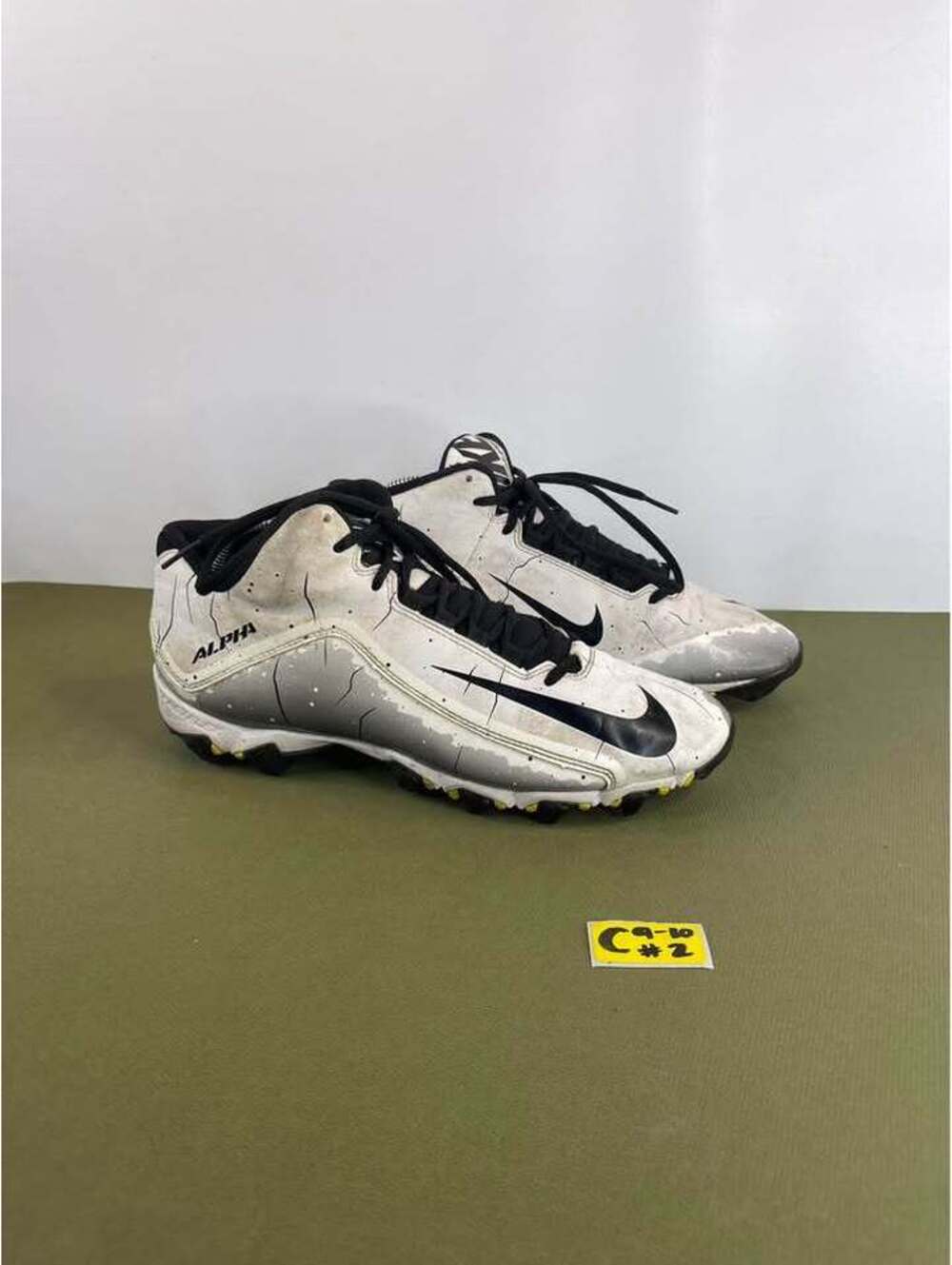 Nike Alpha Shark 2 Mid Football Cleats White Silver Black 719952-100 Size 9.5